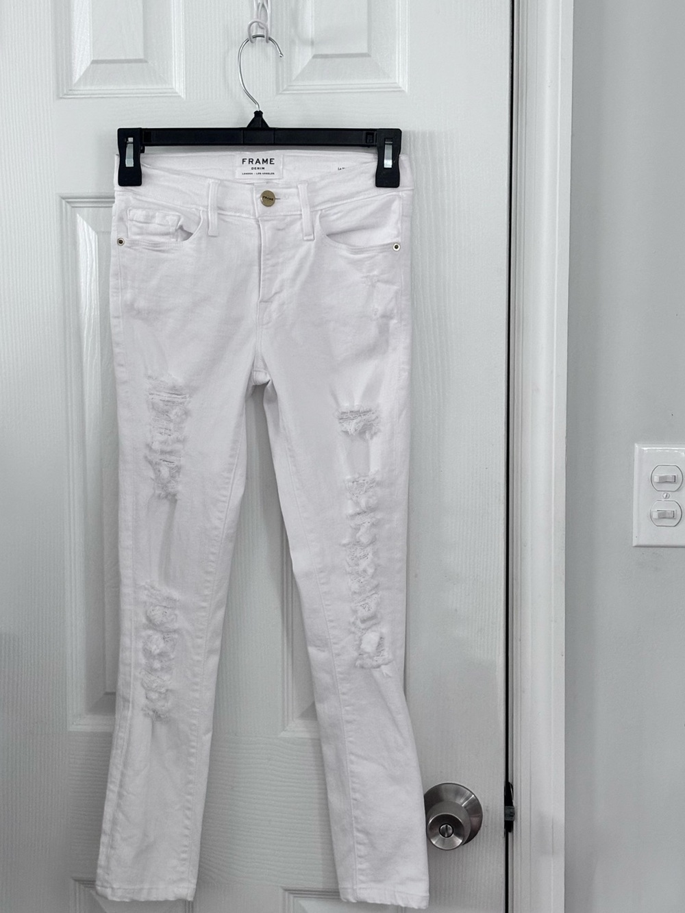 Frame Denim White Distressed Skinny Jeans - Picture 2 of 13